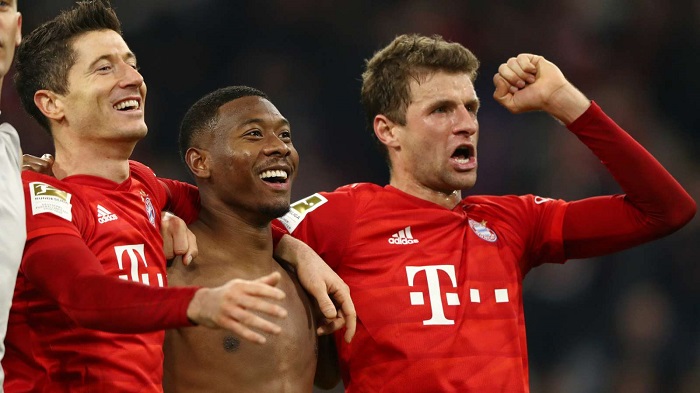 Unbeaten Bayern visit Dortmund fortress