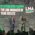 Source: Simon Preach Twitter Sir Alex Ferguson hand Jurgen Klopp Manager of the Year award
