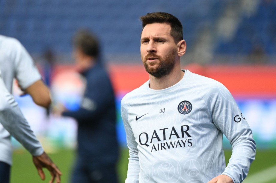Lionel Messi leaves PSG on low note