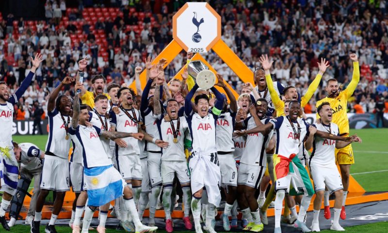 Spurs edge Man Utd to win Europa League