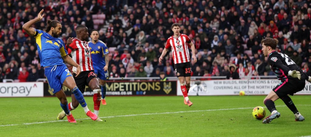 Spurs deliver big win for Frank as Calvert-Lewin scores again