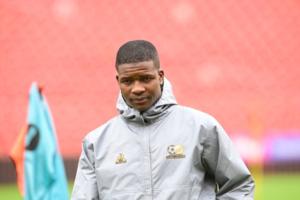 Broos blasts ‘unprofessional’ Mbokazi as Bafana ramp up prep