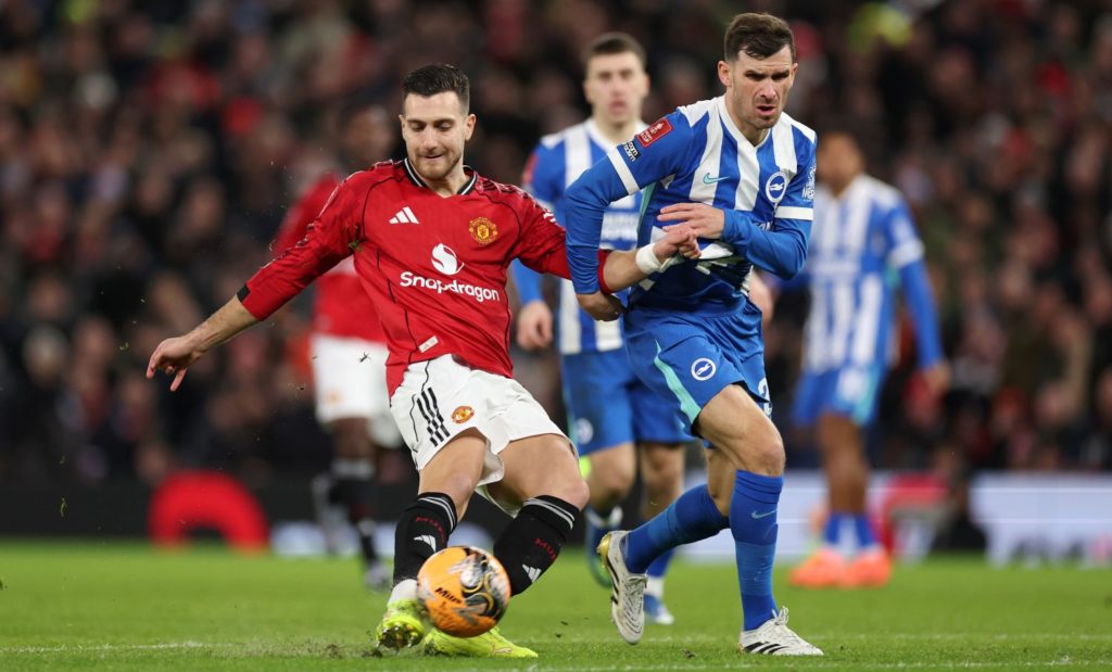 'Fragile' Man Utd hit new low with FA Cup exit