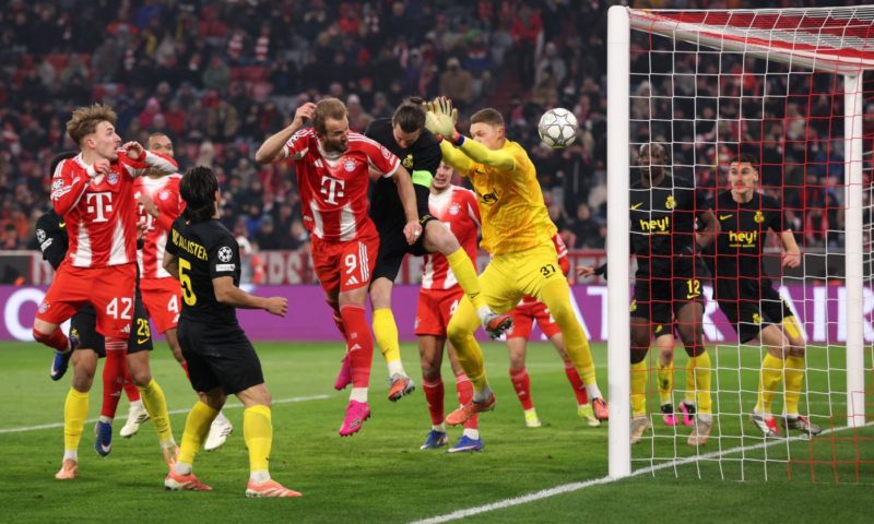 Liverpool cruise as Bayern reach Champions League last 16