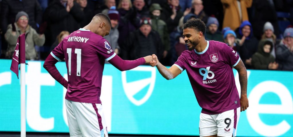 Frank's future in fresh doubt after Spurs stumble