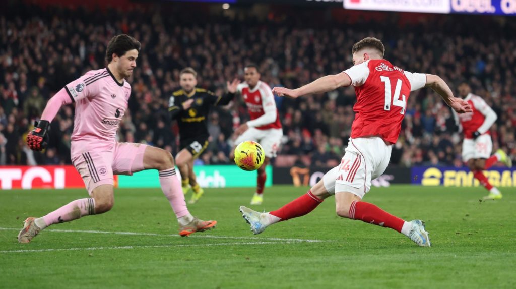 Can Arsenal handle Premier League weight of expectation?