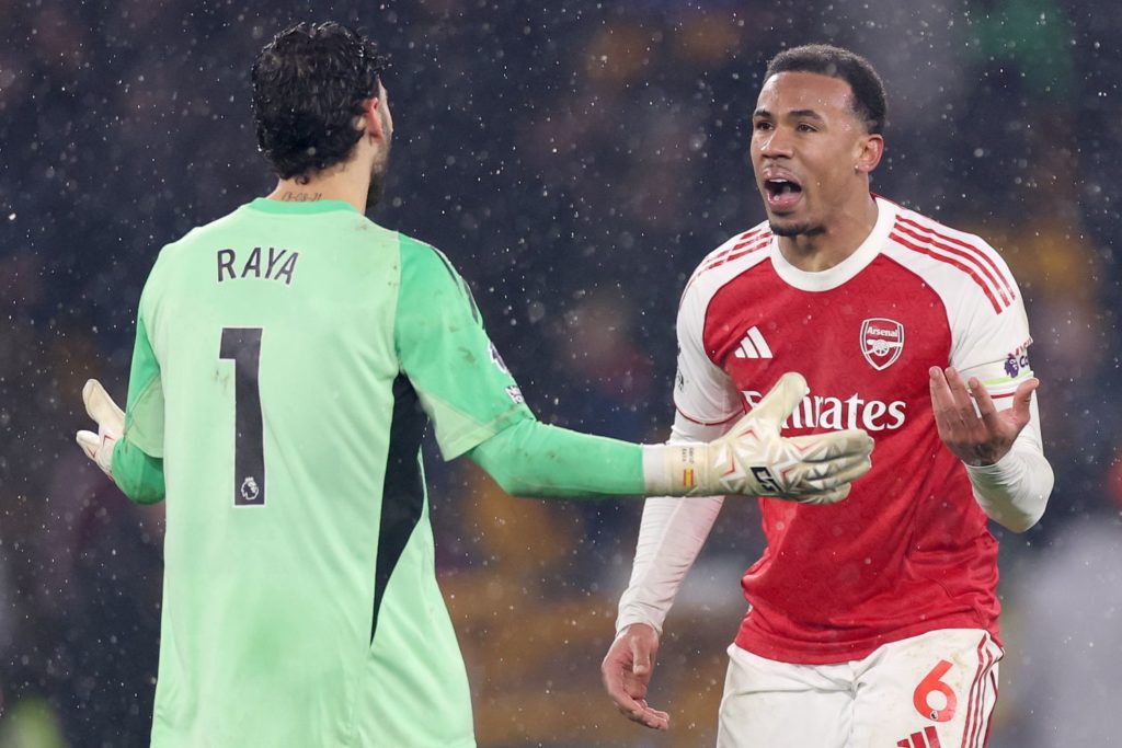 Arsenal title bid rocked by Wolves draw