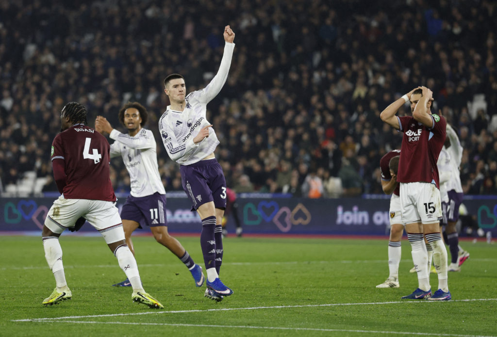 Action Images via Reuters/Peter Cziborra