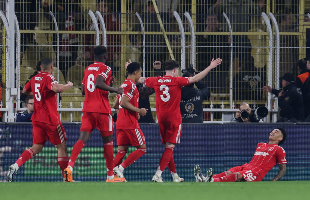 Photo: REUTERS/Murad Sezer