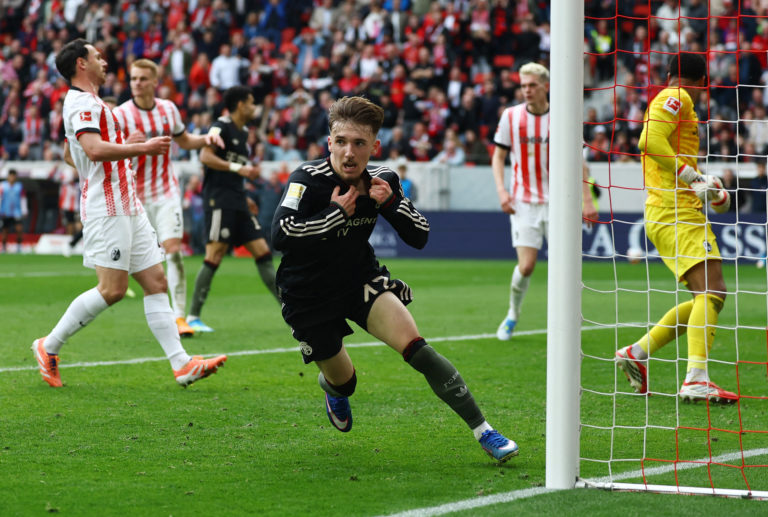 Photo: REUTERS/Kai Pfaffenbach