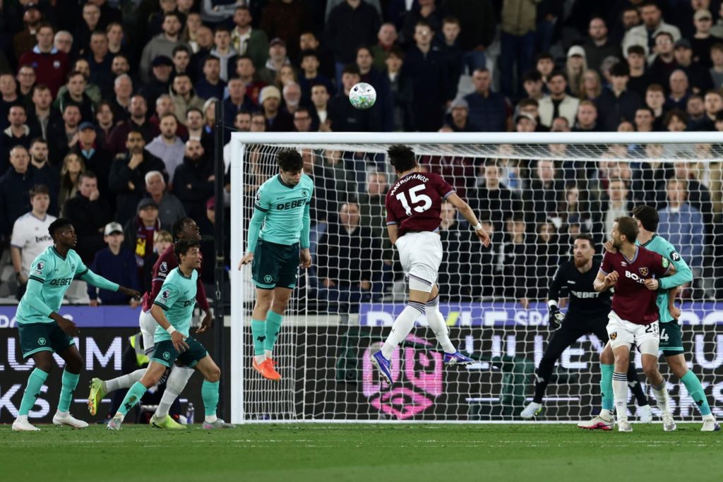 West Ham sink Wolves; Spurs in relegation zone