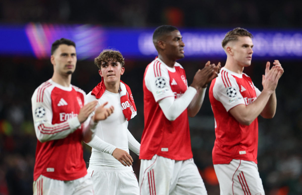 Arsenal hold firm to reach Champions League semis