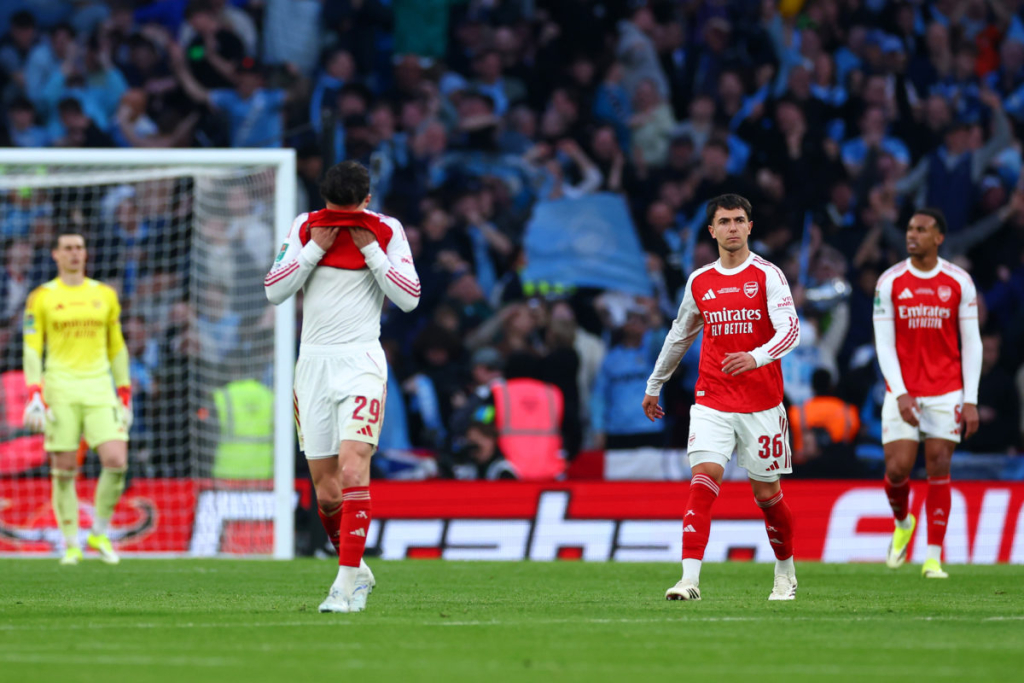 Arsenal fear will define title race