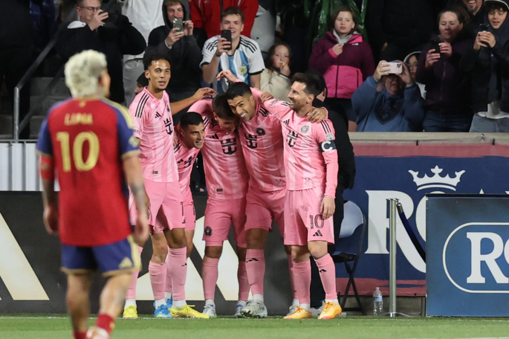 Suarez seals Miami win as Messi held scoreless