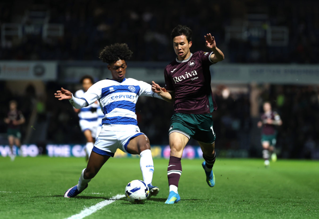 Smith sees more action in Championship