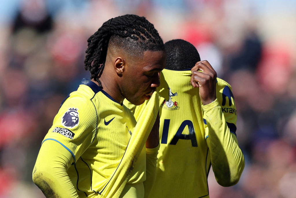 Sunderland sink Spurs, Palace edge Newcastle