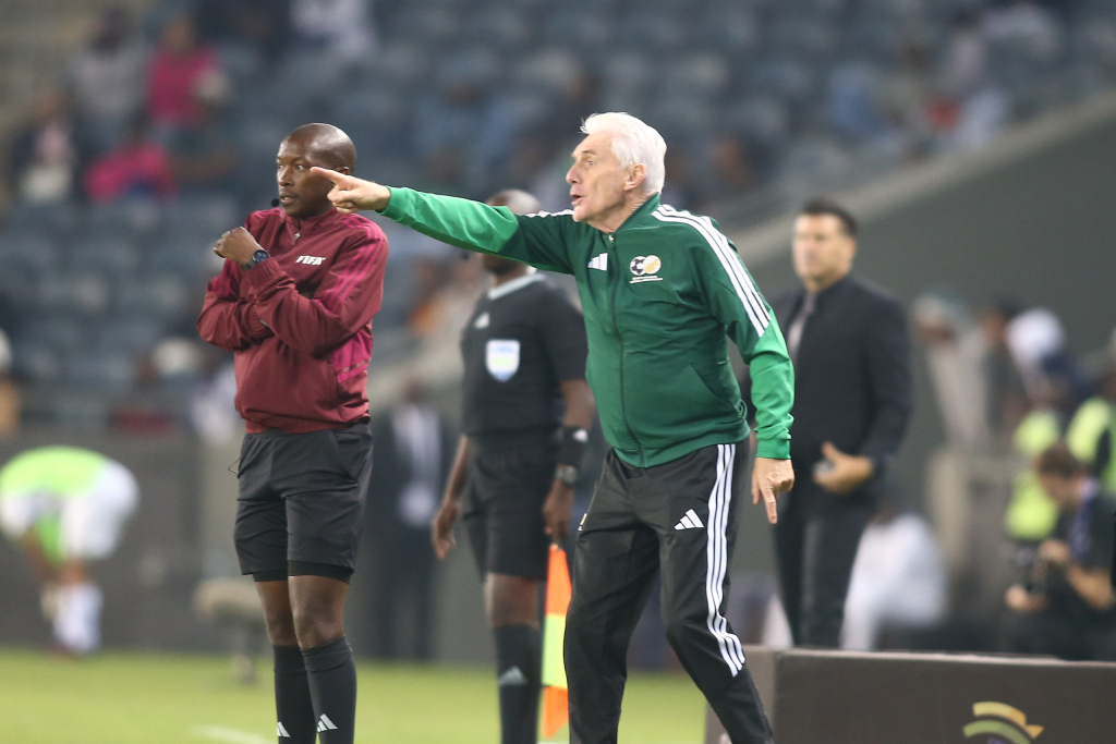 Broos ready for fight as Bafana face Mexico