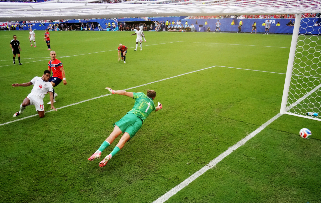 Highlights: Norway vs England