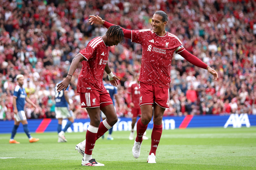 Jacquet stars on debut as Liverpool beat Como
