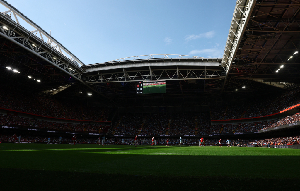 Premier League clubs push to complete remaining transfers