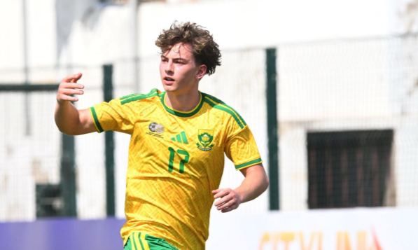 Stevie G lights up Amajita
