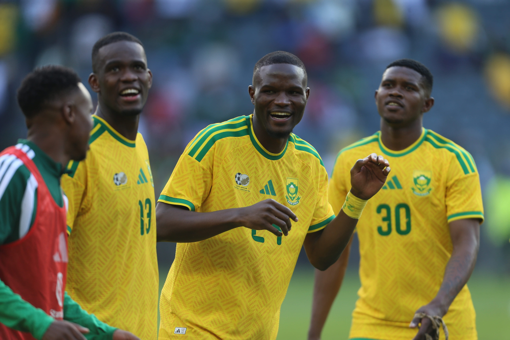 Mosimane gives Bafana trio their flowers
